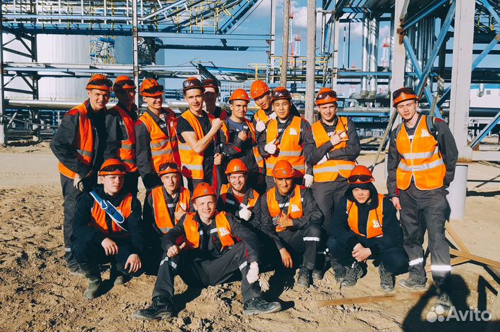 Бригада строителей