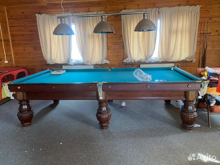 Бильярдный стол