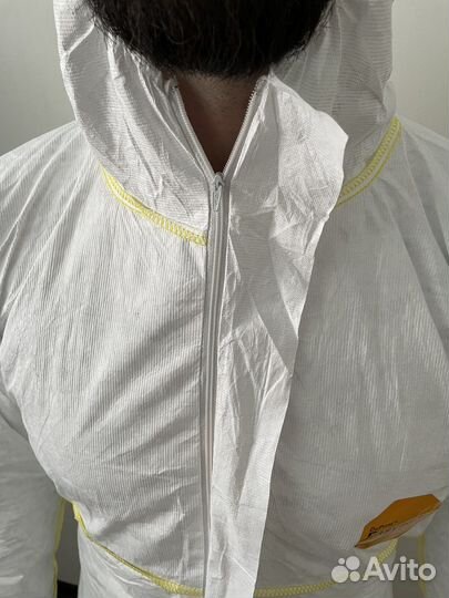 Костюм защитный одноразовый