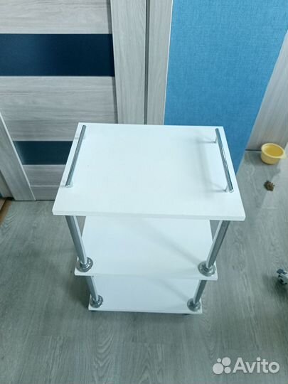 Тележка для косметолога