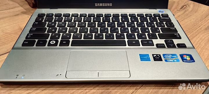 Нетбук Samsung i3 2367M\8GB\256GB