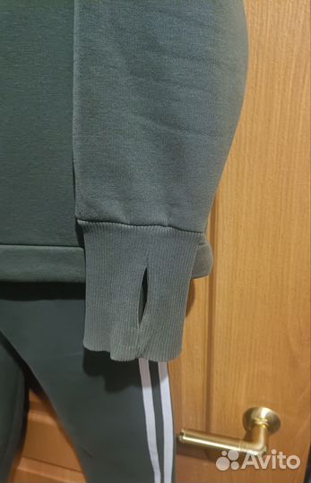 Спортивный костюм женский