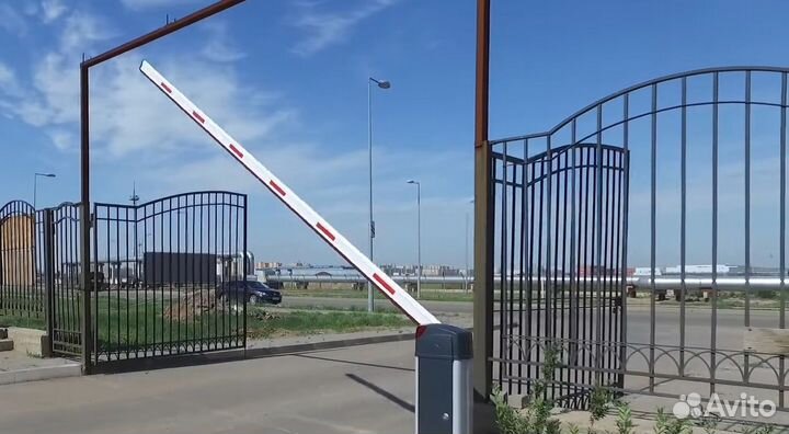 Автоматический шлагбаум