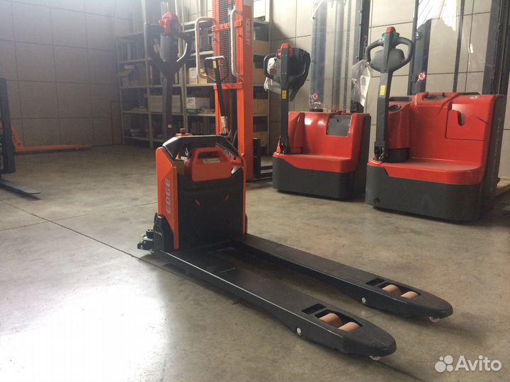 Транспортировщик паллет