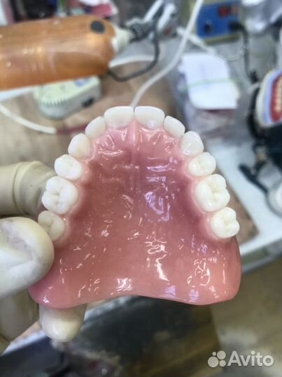 Зубной протез