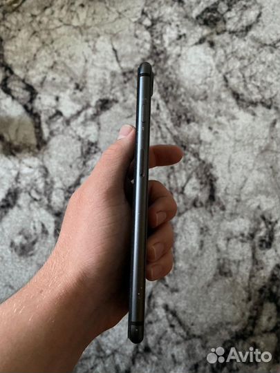 iPhone 8 Plus, 64 ГБ