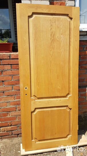 Двери межкомнатные массив