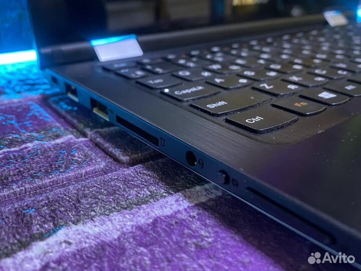 Ноутбук Lenovo Yoga (сенсорный)