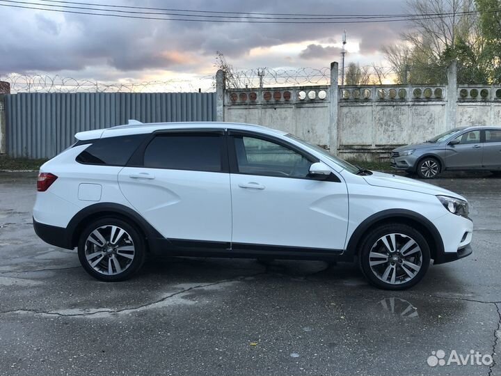 LADA Vesta Cross 1.8 AMT, 2019, 59 700 км