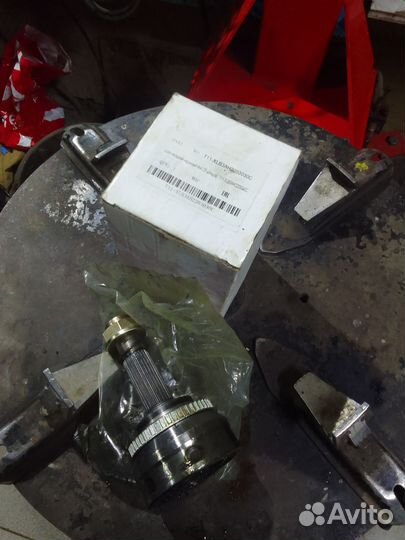 Штус новый на Chery Tigo