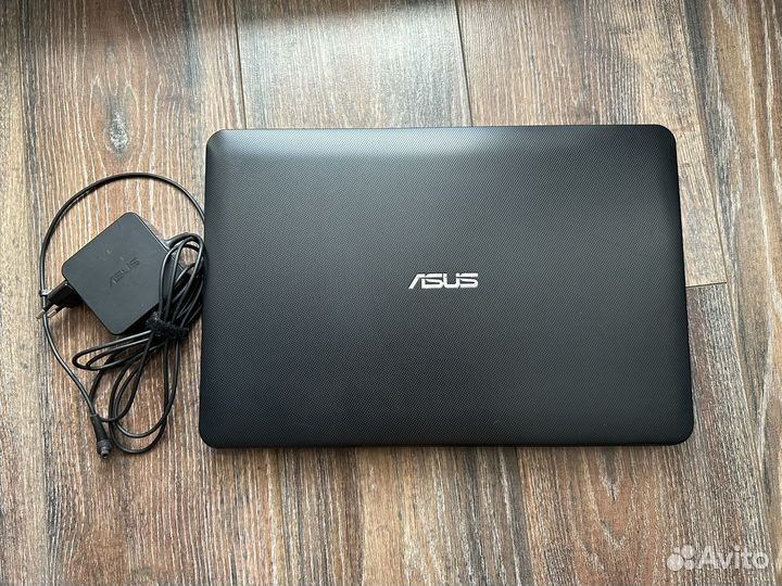 Ноутбук Asus X555S