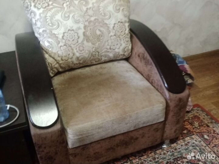 Диван и 2 кресла