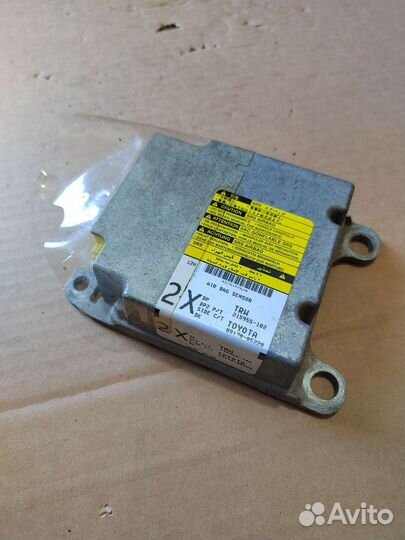 Блок управления SRS Airbag Toyota Avensis 2 T250
