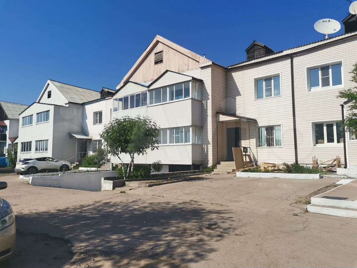 3-к. квартира, 101,4 м², 1/2 эт.