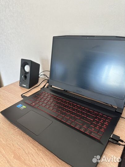 MSI GF66 Katana 11UE-819XRU