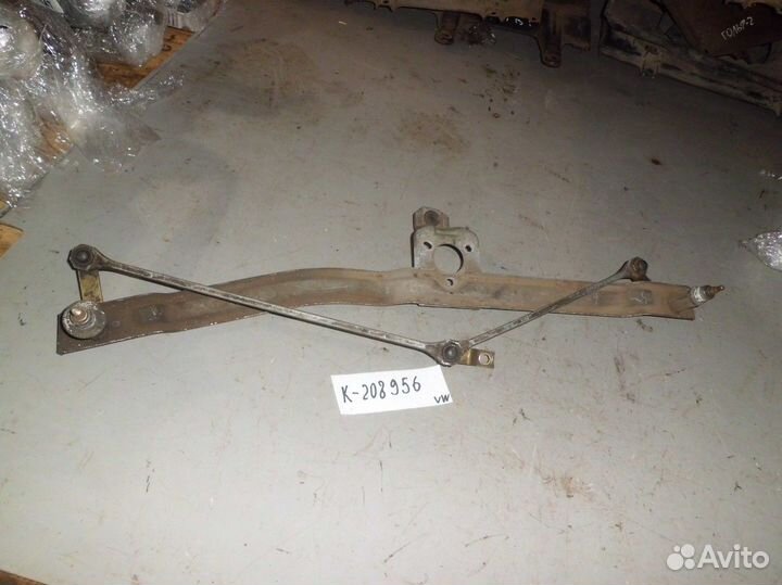 Трапеция стеклоочистителей (Volkswagen Golf)