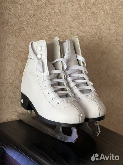 Коньки фигурные детские 31 размер
