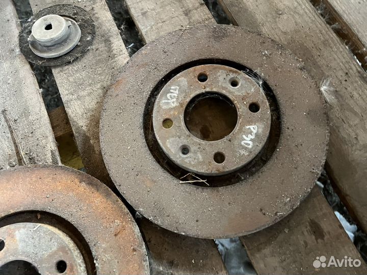 Тормозной диск передний Peugeot 307 б/у