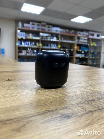 Беспроводные наушники JBL Tune 125 TWS