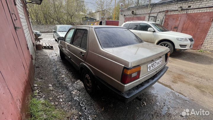 В разборе Джетта 2 на Автомате