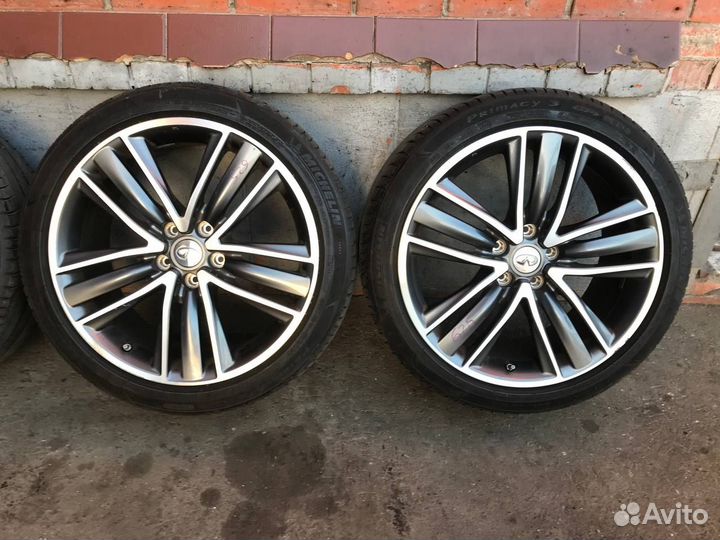 Комплект колес Infiniti Q50 Q60 Q70 245/40 R19