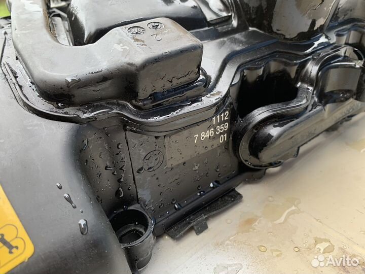 Клапанная крышка s55b30