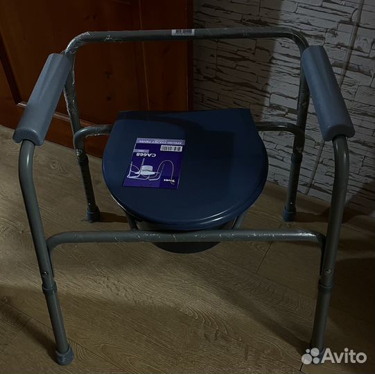 Санитарное кресло туалет