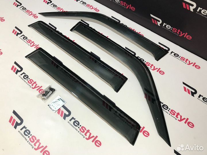 Ветровики Nissan Patrol 61 97-07г Kanglong