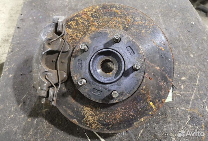 Ступица передняя mazda 3 bk 1.6