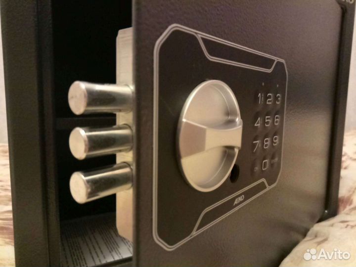 Сейф для денег