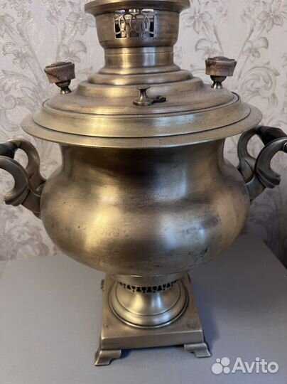 Антикварный дровяной самовар