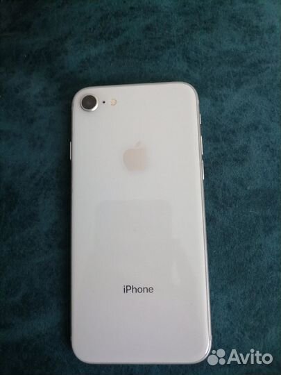iPhone 8, 64 ГБ