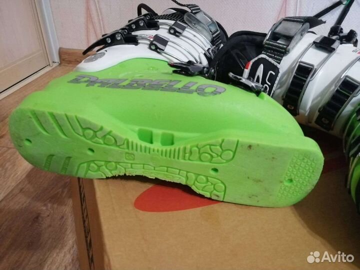 Горнолыжные ботинки детские