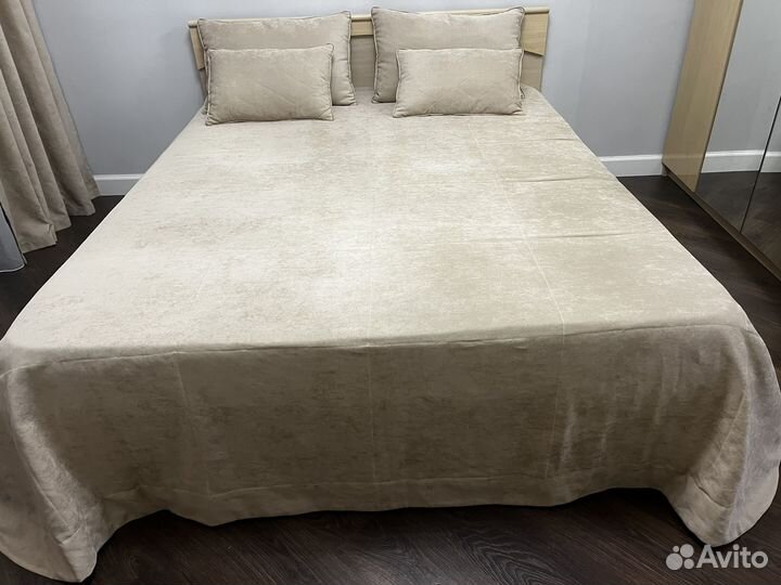 Покрывало на 2 х спальную кровать бу