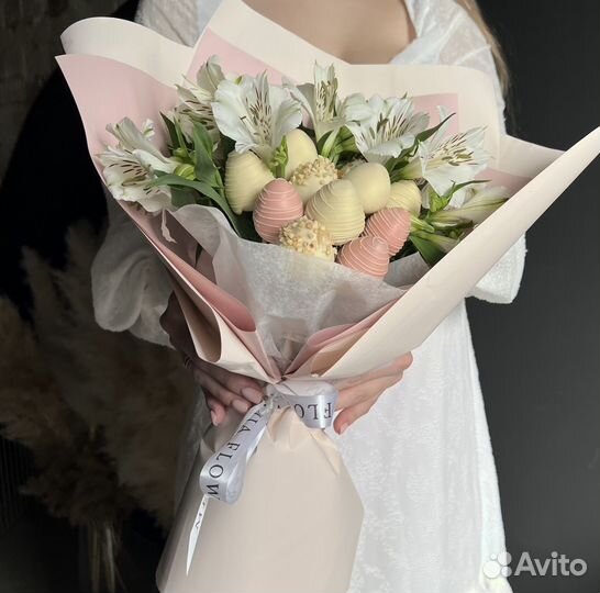 Букет из клубники в шоколаде White Flower