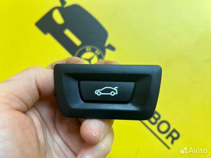 Кнопка багажника Bmw X2 F39 B38A15 2020