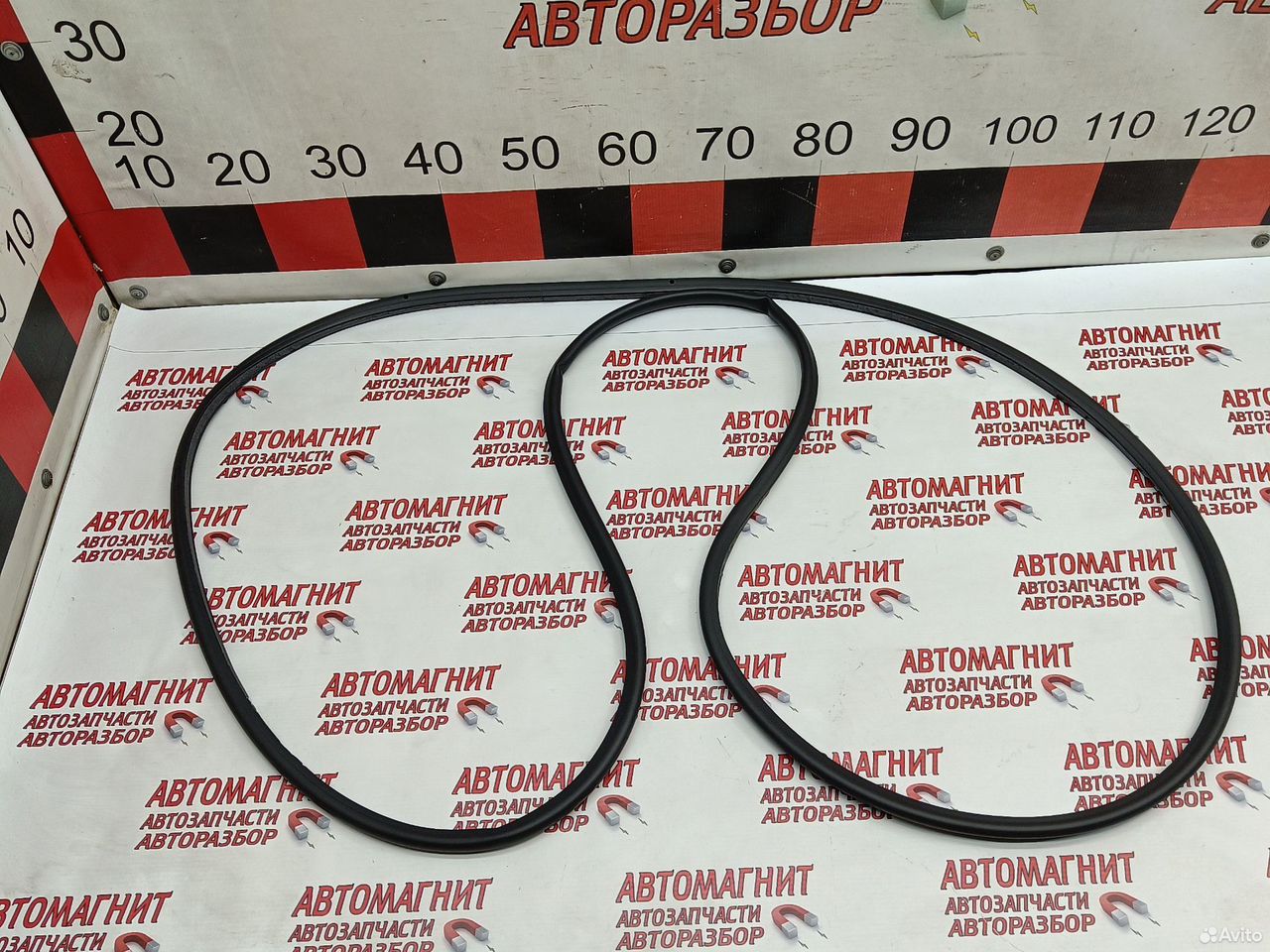 Уплотнитель двери передней правой Lixiang L7