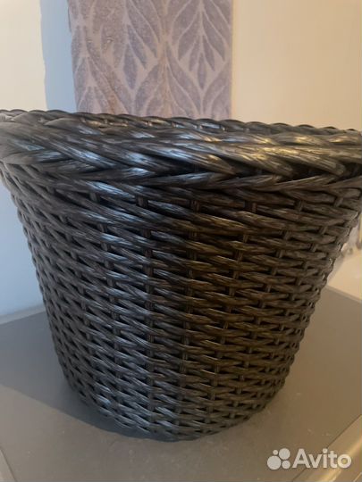 Кашпо из ротанга