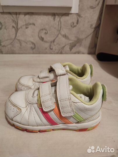 Оригинальные кроссовки Adidas