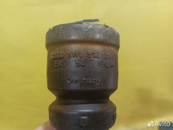 Опора заднего амортизатора Audi A4 B9 2015