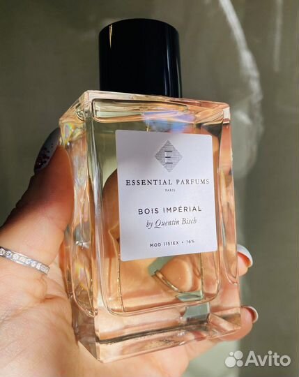 Bois imperial Essentials Parfums, lux