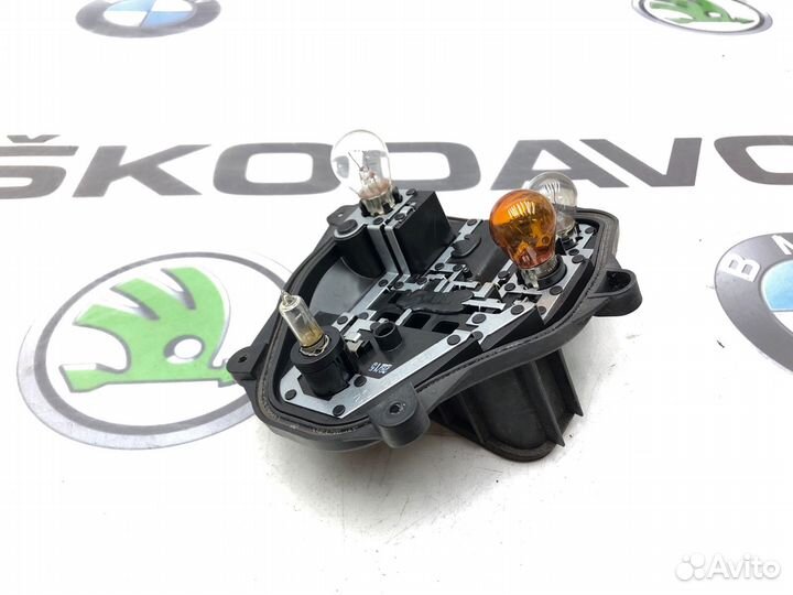 Плата заднего фонаря правая Skoda Octavia A7 (5E)