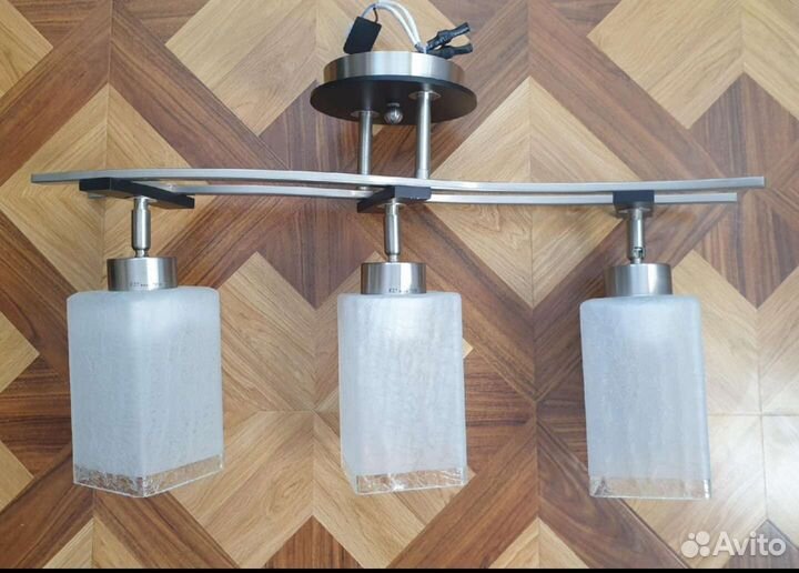 Люстра новая