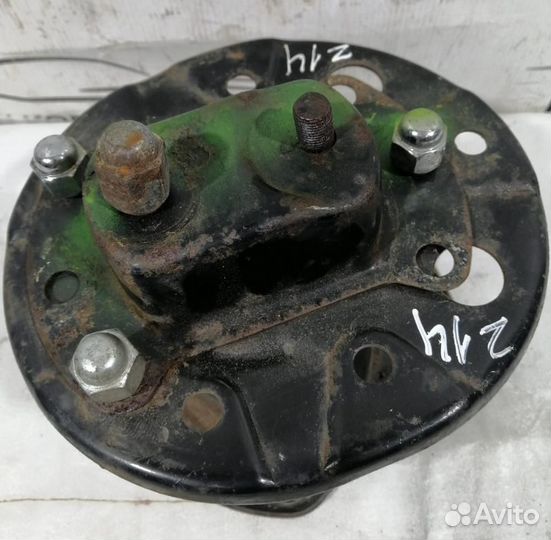 Кронштейн багажника Suzuki Jimny