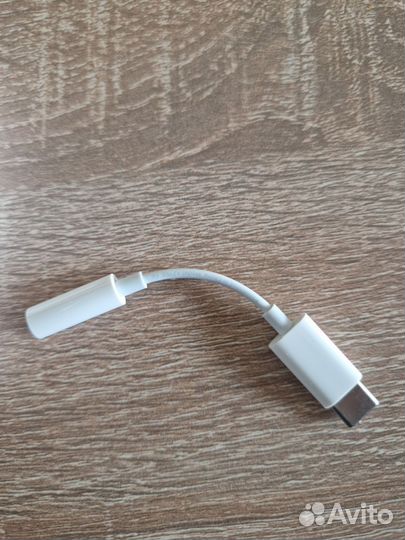 Переходник Apple USB-C to Headphone Jack adapter
