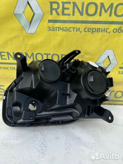 Фара левая и правая Рено Дастер 2015-2021