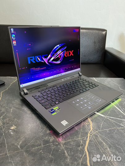 Asus Rog Strix 16 i9-13980/Rtx 4060