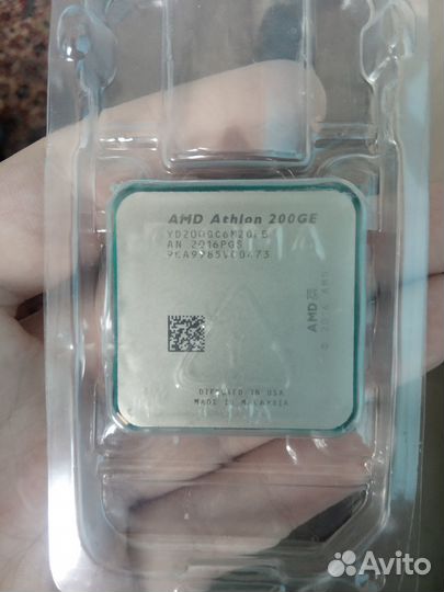 AMD Athlon 200GE with Radeon Vega Graphics