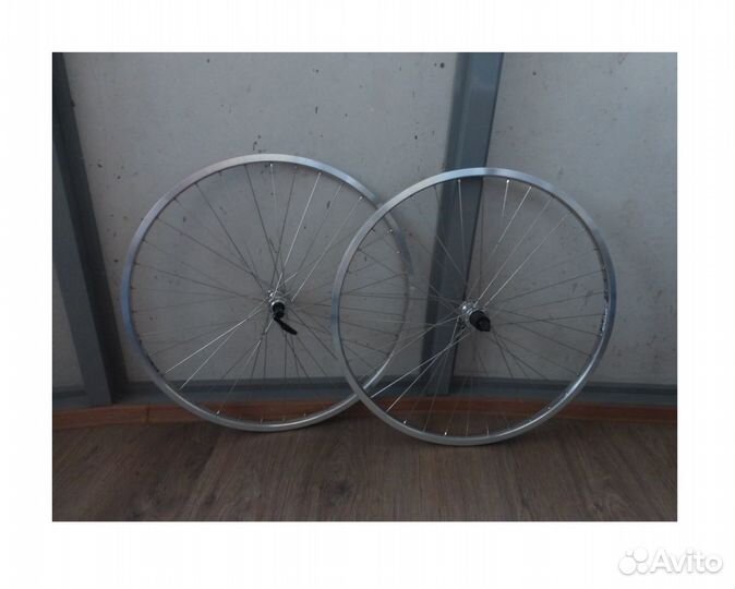 Колеса Shimano Sputnik 10s (новые) 28 диаметр