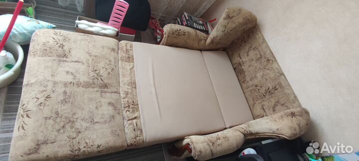 Отдам бесплатно диван раскладной